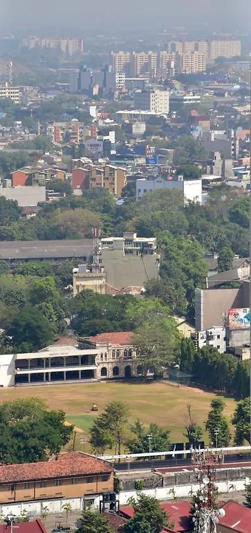 Skylounge Apartment Colombo Sri Lanka